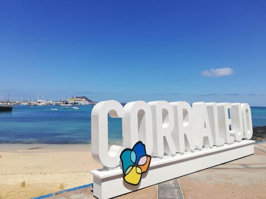 Blue Ocean Corralejo: Sunny Terrace, Pool, Wifi Apartment Exterior foto